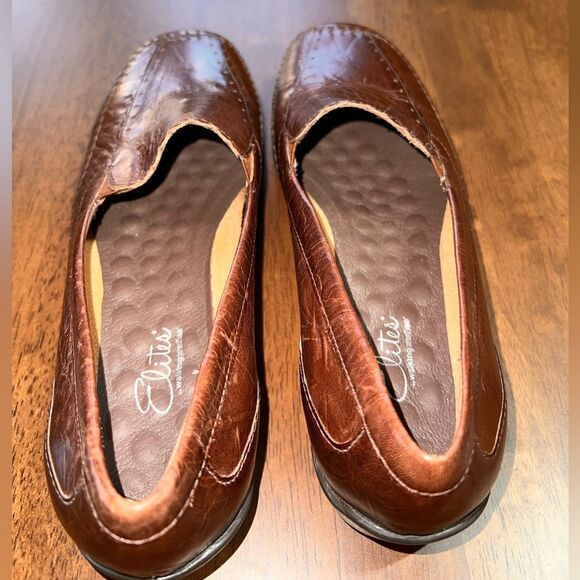 Elites by Walking Cradles Brown Leather Slip-On Loafers Women 8W Made in Brazil - Picture 5 of 8